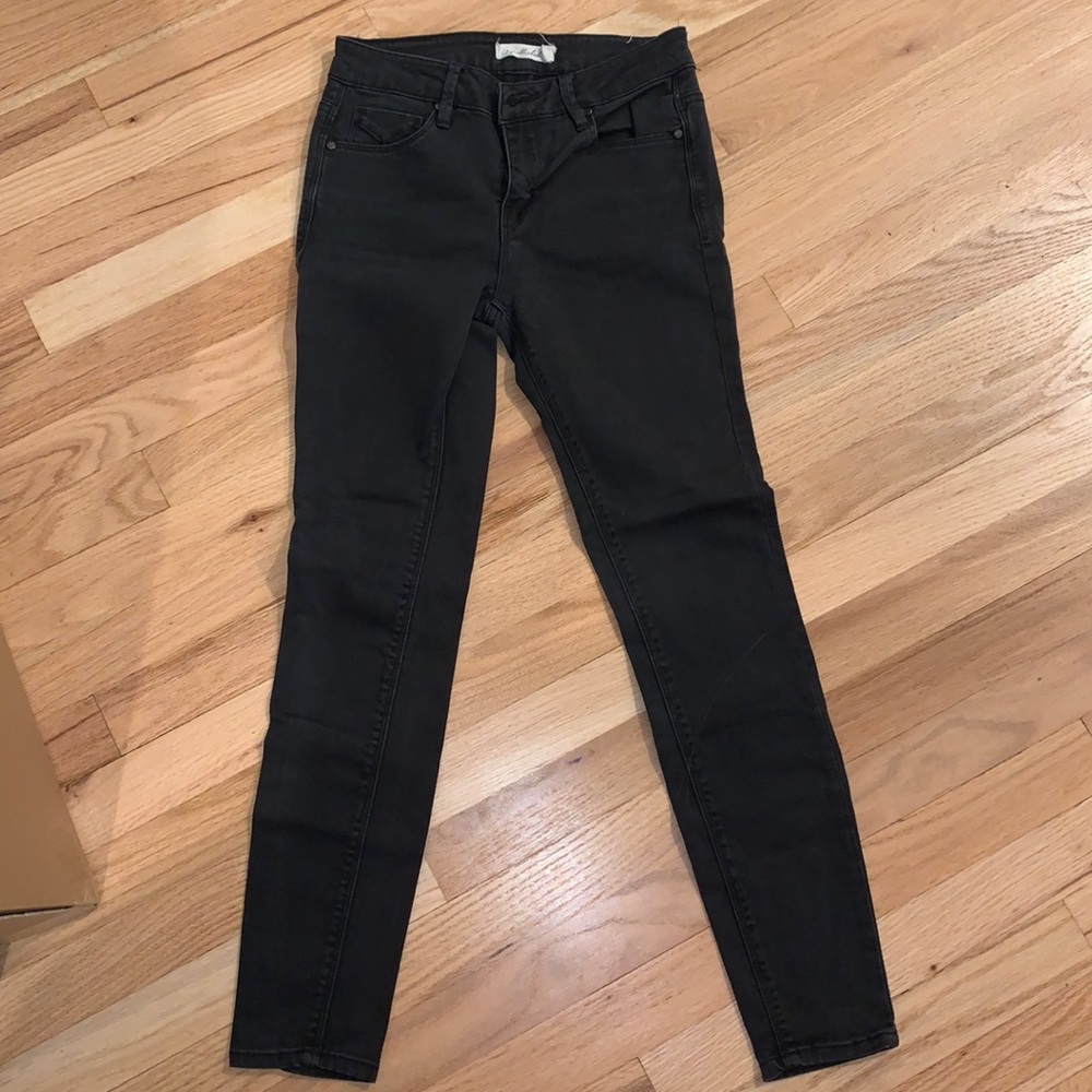 Unpublished black jeans